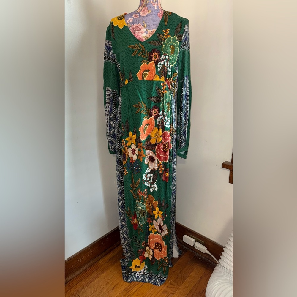 Philosophy Green Floral Long Sleeve Maxi Dress